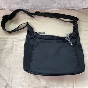 REI black yoga bag